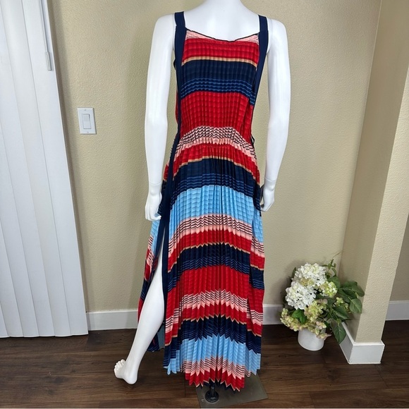 Gracia Dress Sz S Pleated Colorblock Maxi NWT - Picture 7 of 17